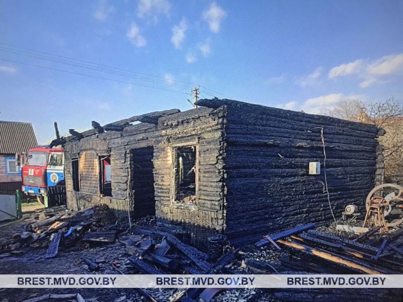 В Брестской области парень перед армией устроил пожар В Брестской области парень перед армией устроил пожар