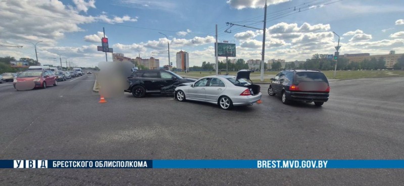 Кто виноват в ДТП на проспекте Республики в Бресте? Пордобности