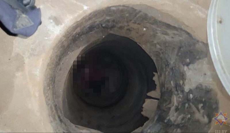 В Бресте мальчик провалился в заброшенный колодец — видео спасения В Бресте мальчик провалился в заброшенный колодец — видео спасения