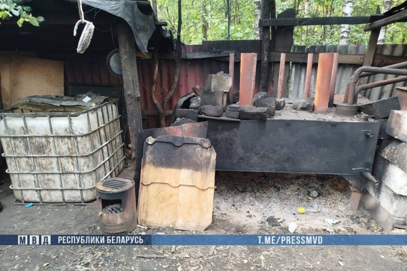 В Пружанском районе выявили мини-завод по производству самогона В Пружанском районе выявили мини-завод по производству самогона