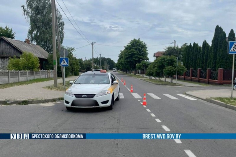 В Малорите такси сбило мальчика на велосипеде В Малорите такси сбило мальчика на велосипеде