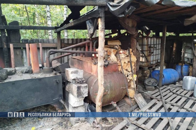 В Пружанском районе выявили мини-завод по производству самогона В Пружанском районе выявили мини-завод по производству самогона